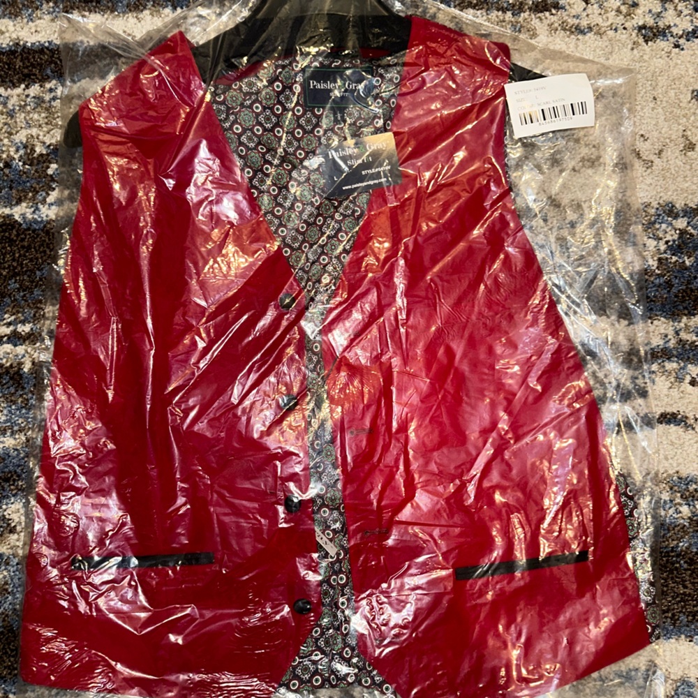 COPY Men’s Paisley and Gray Red Velvet Vest